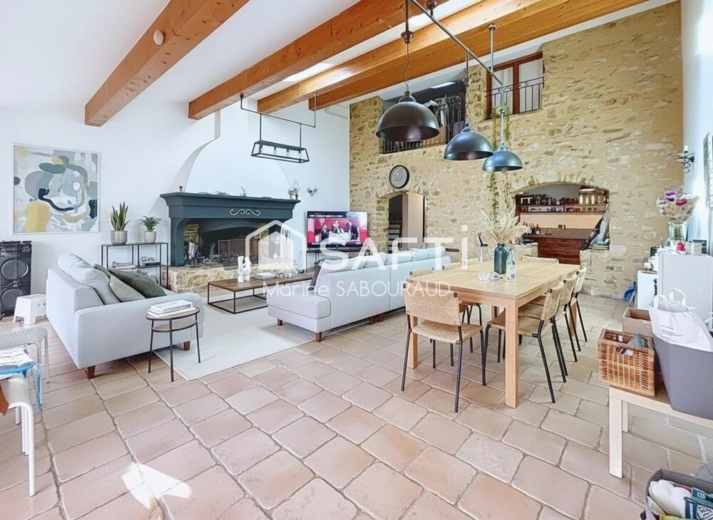 Maison avec charme et praticité