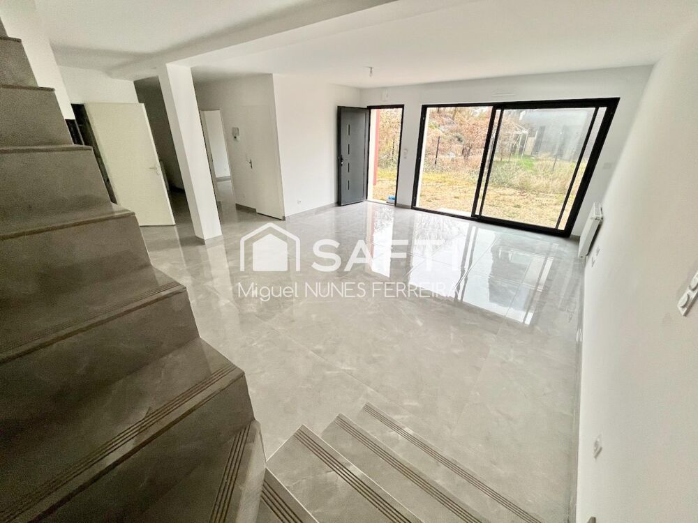 Vente Maison Maison 4 chambres avec jardin et places de parking Oissel