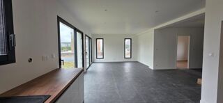  Maison à louer 6 pièces 145 m²