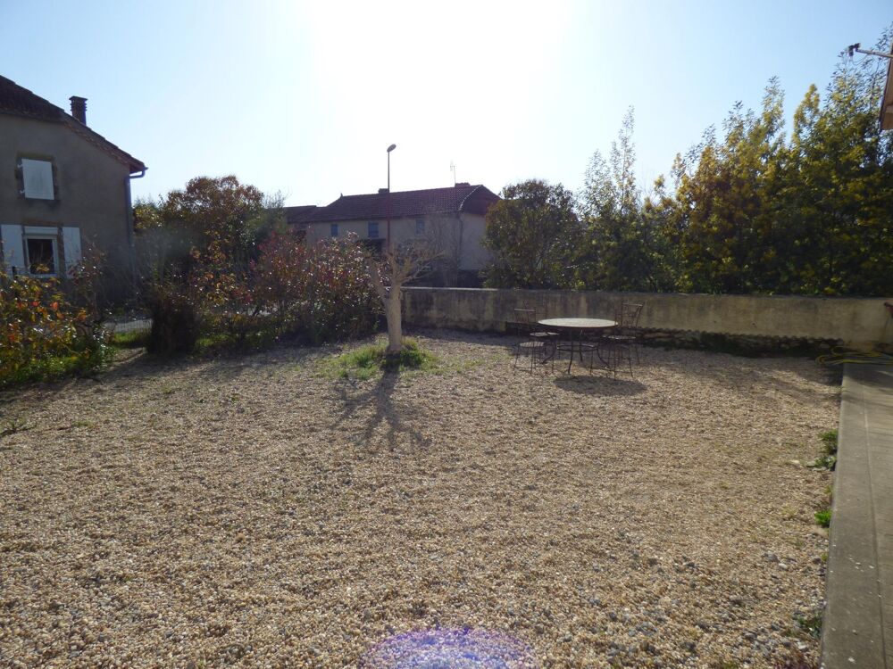 Vente Maison Maison de village, 140 m², 4 chambres, terrain de 2 265 m² Plaisance