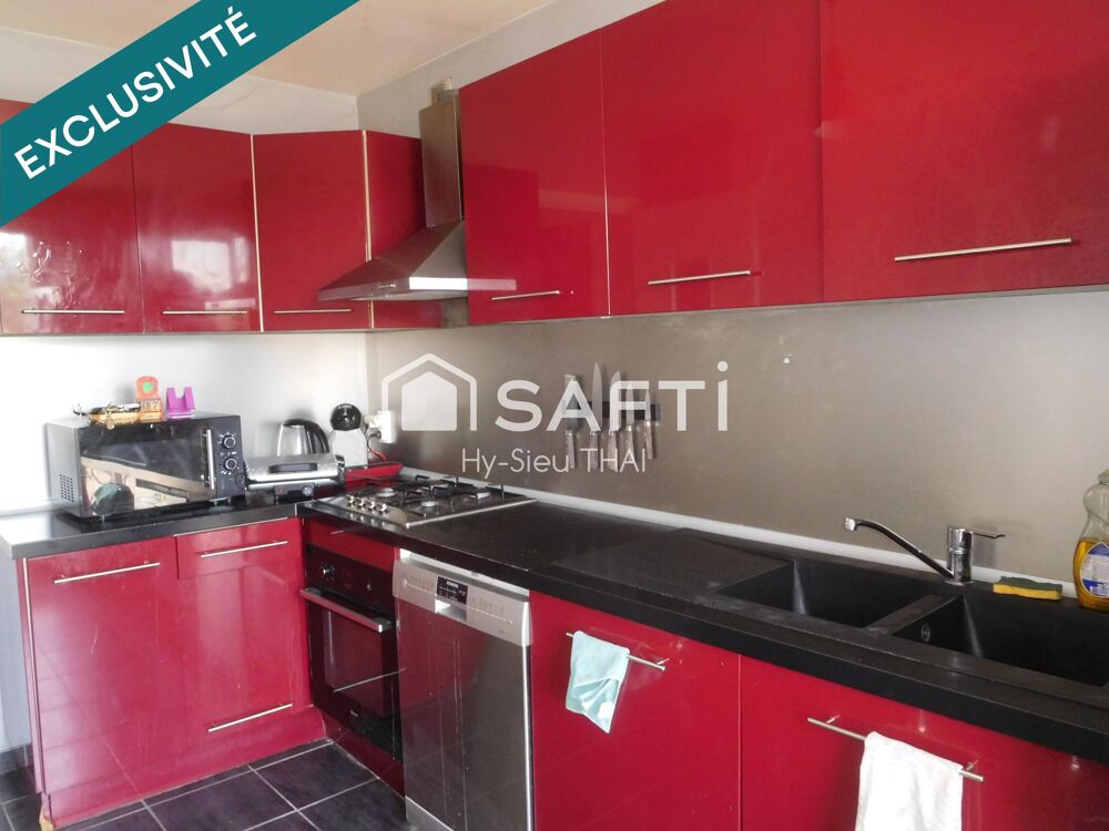 Appartement T4, 1er étage, 80 m2, 3 Chambres, 2 Balcons, Garage, Parking, Cave, Grenier,