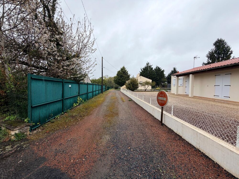 Vente Terrain Hors lotissement, Terrain constructible 1045 m2 Fontenay-le-comte