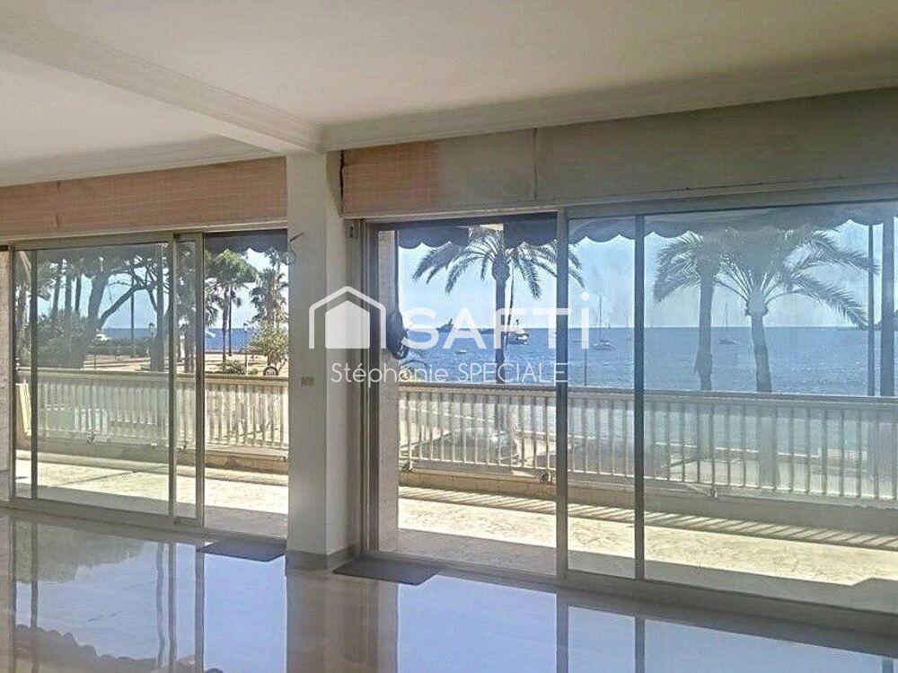Vente Appartement Appartement entièrement rénové – Vue mer panoramique – Terrasse 26,5 m² – Domotique complète Antibes