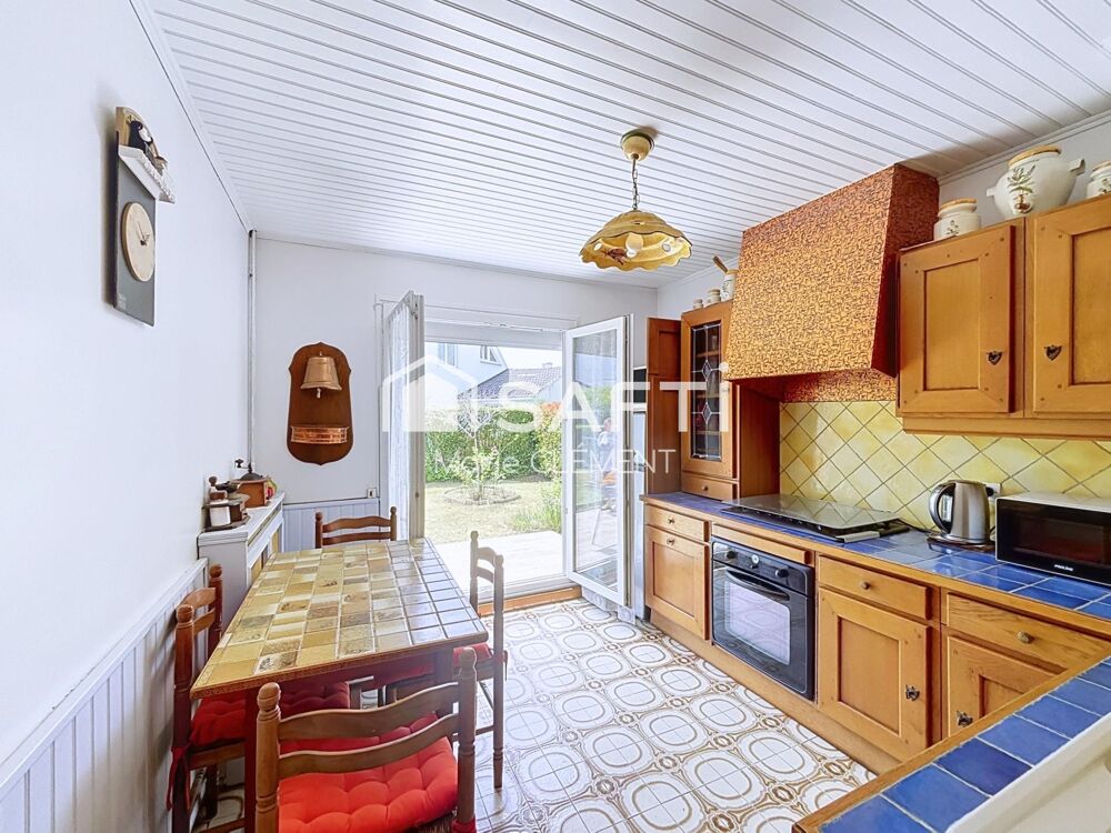 Vente Maison Maison de 105 m2 au sol avec jardin 376 m2 dans le quartier du VILLAGE ANGLAIS Pontault-combault