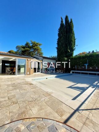  Maison � vendre 6 pi�ces 215 m�