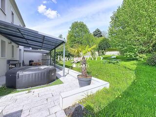 Maison à vendre 7 pièces 235 m²