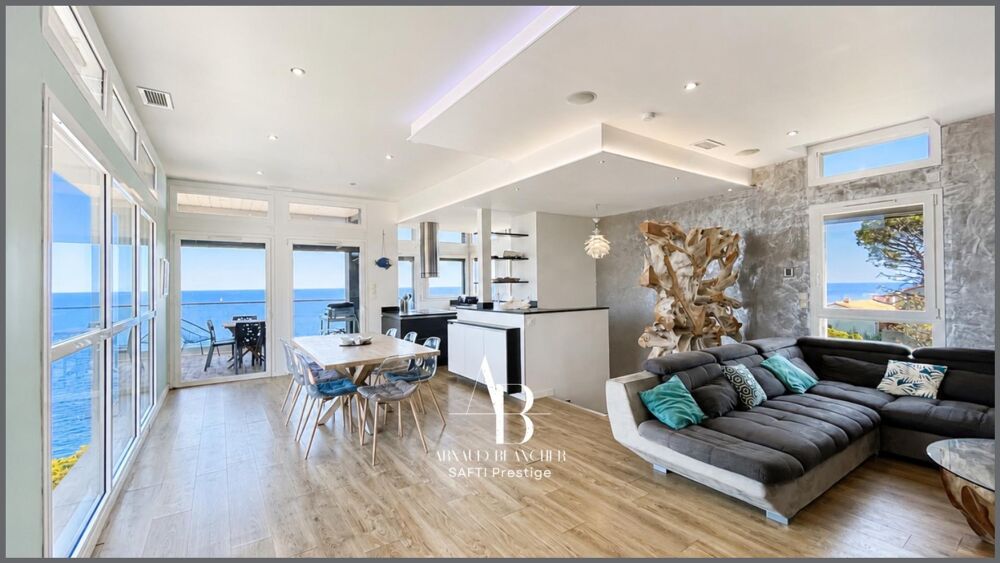 Vente Maison Villa d'architecte avec piscine intérieure chauffée – Vue panoramique exceptionnelle sur la Méditerranée Cerbere