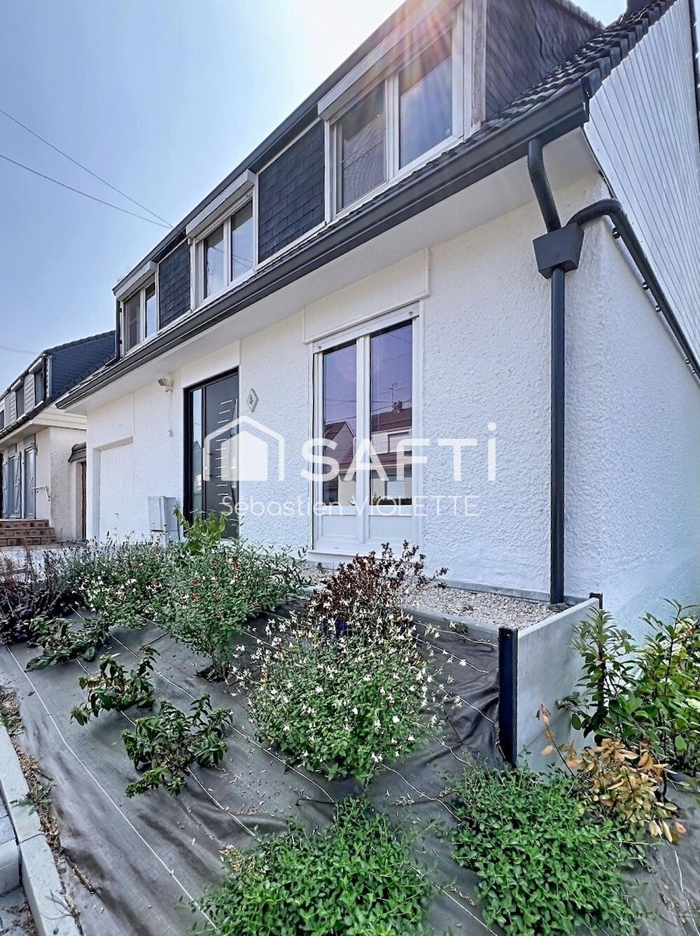 Vente Maison SEMI-INDIVIDUELLE PAR LE GARAGE Wannehain