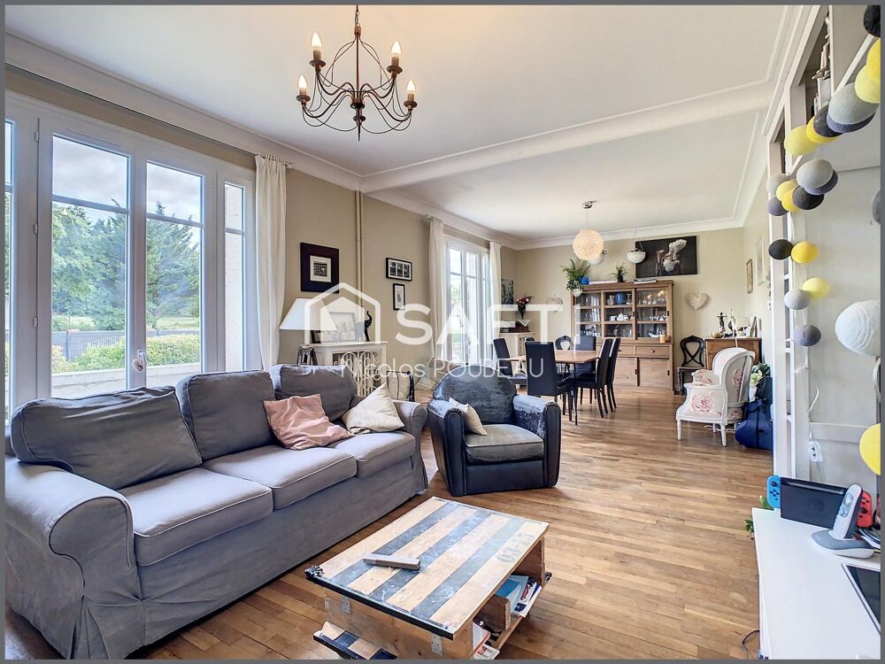 Vente Maison Du caractère et du charme à tous les étages ! Veigne