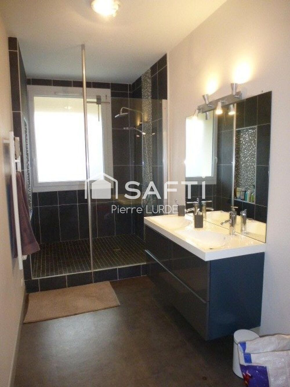 Appartement T3 de 80 m2 avec cellier et stationnement