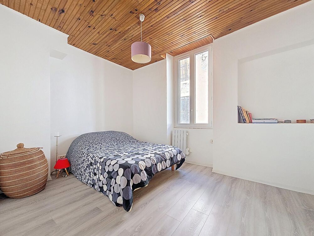 Appartement T2 traversant, lumineux et au calme  33 m² Carrez  Bédarieux centre