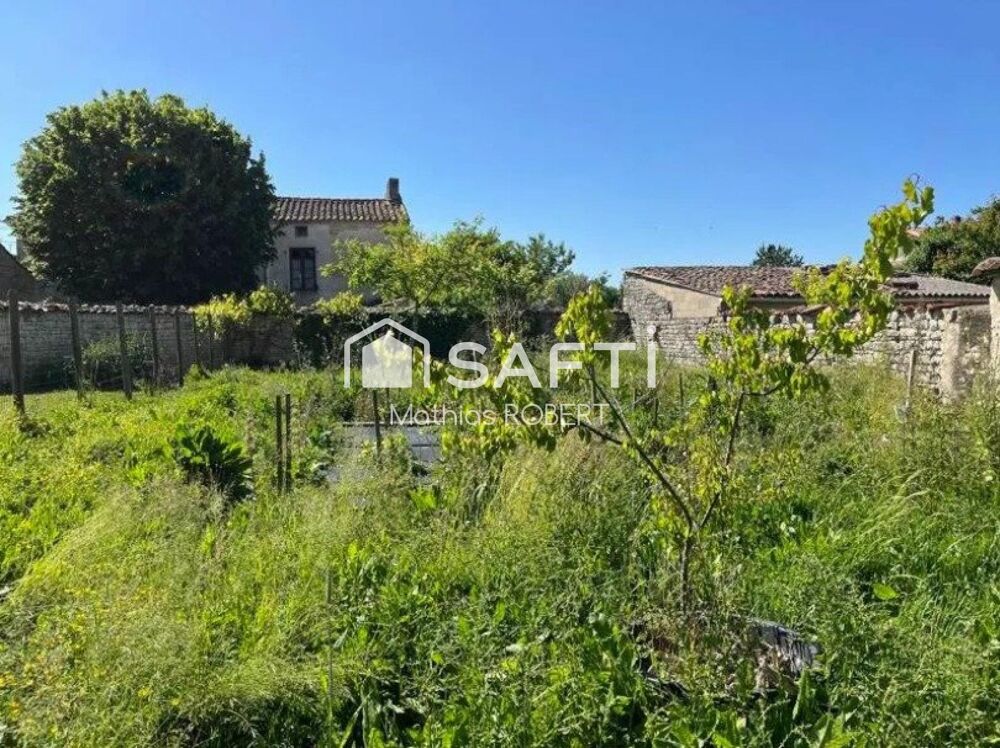 Grange en pierre à fort potentiel