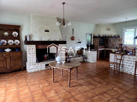   PLAIN PIED BEAUX VOLUMES AVEC GRANDE D�PENDANCE HANGAR JARDIN AU CALME AUX PORTES DE NIORT! Maison - 3 pi�ce(s) - 129 m�