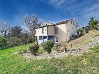  Maison à vendre 10 pièces 180 m²