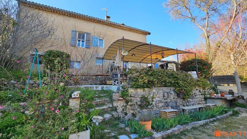 Vente Maison Propriété de charme avec 2 habitations, piscine et rivière Salernes