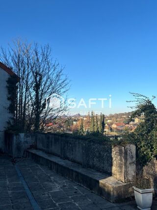  Maison � vendre 9 pi�ces 220 m�