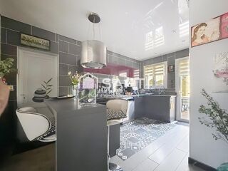  Maison � vendre 8 pi�ces 207 m�