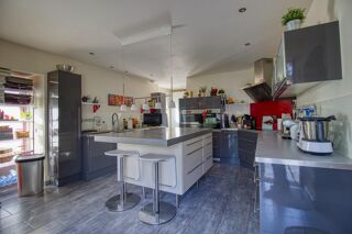  Maison � vendre 8 pi�ces 365 m�