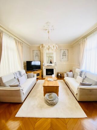  Maison � vendre 8 pi�ces 260 m�