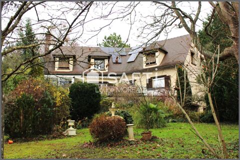   Maison bourgeoise de 220 m2 Maison - 8 pi�ce(s) - 220 m�