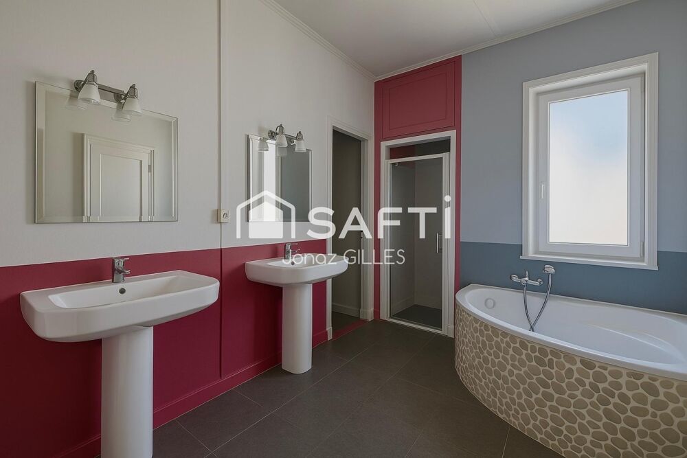 Vente Appartement Maison de ville en centre de St Pierre d'Oléron Saint-pierre-d'oleron
