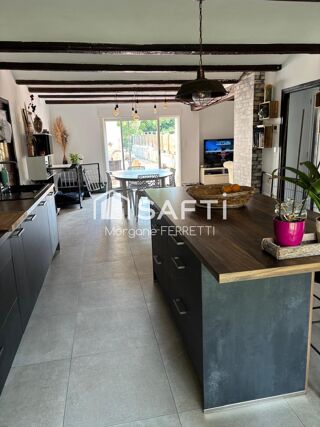  Maison � vendre 9 pi�ces 260 m�