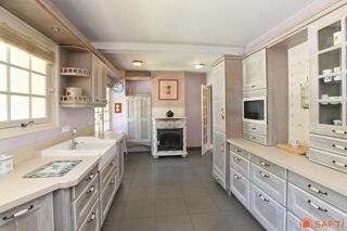  Maison � vendre 8 pi�ces 227 m�