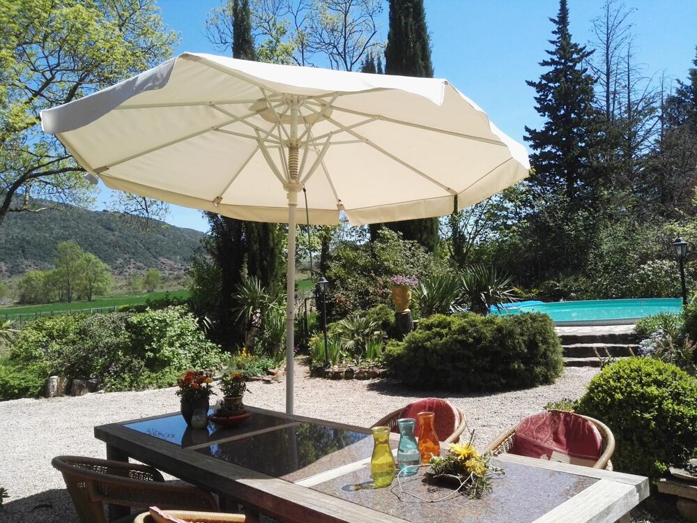 Vente Maison Villa individuelle avec piscine, dépendance et superbe jardin à deux pas de l'Orb La tour-sur-orb
