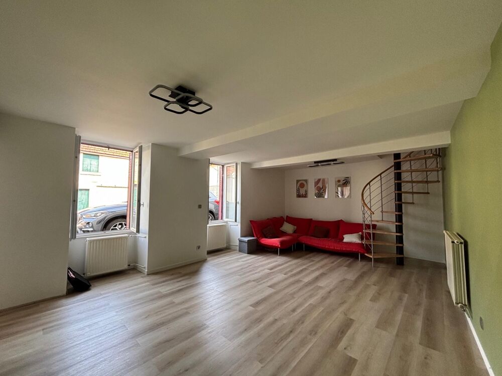 Vente Maison Maison de charme rénovée avec beau potentiel Cerilly