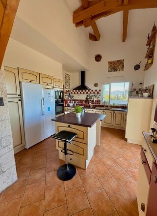  Maison  vendre 6 pices 213 m