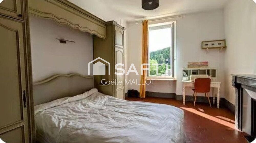 Vente Maison Immeuble de 3 appartements avec jardin de 140m² . Saint-laurent-de-cerdans