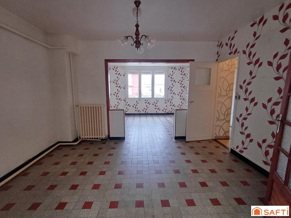 Maison familiale avec 3 chambres, jardinet, véranda et stationnement