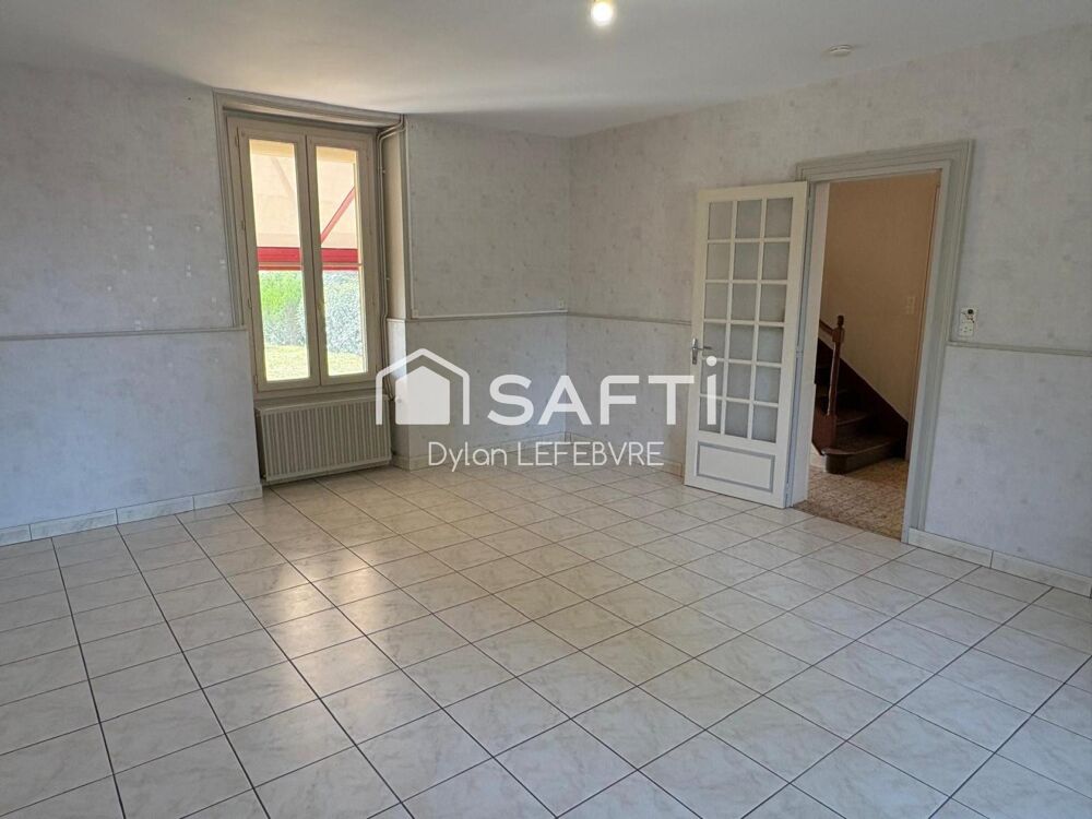 Maison avec dépendances et beau potentiel