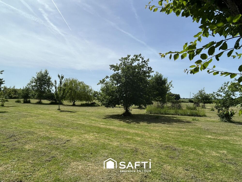 Longère en cours de rénovation sur 2 hectares