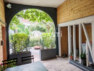  Maison � vendre 15 + pi�ces 303 m�