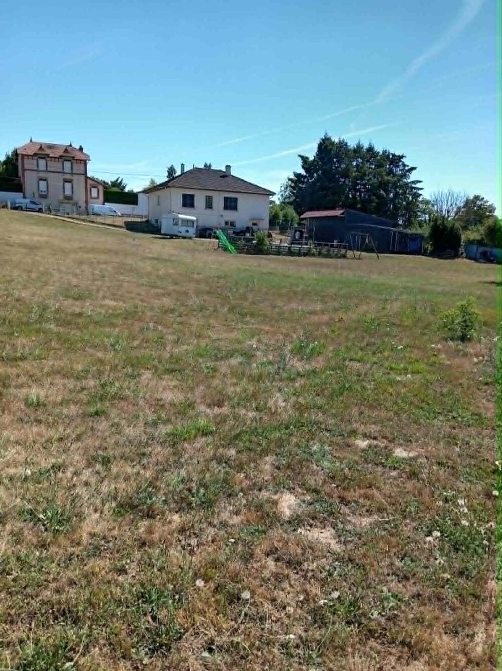 Maison 3 chambres avec belle dépendance et 4200 mé de jardin