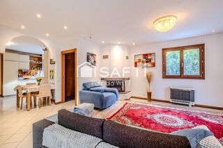  Maison  vendre 7 pices 215 m