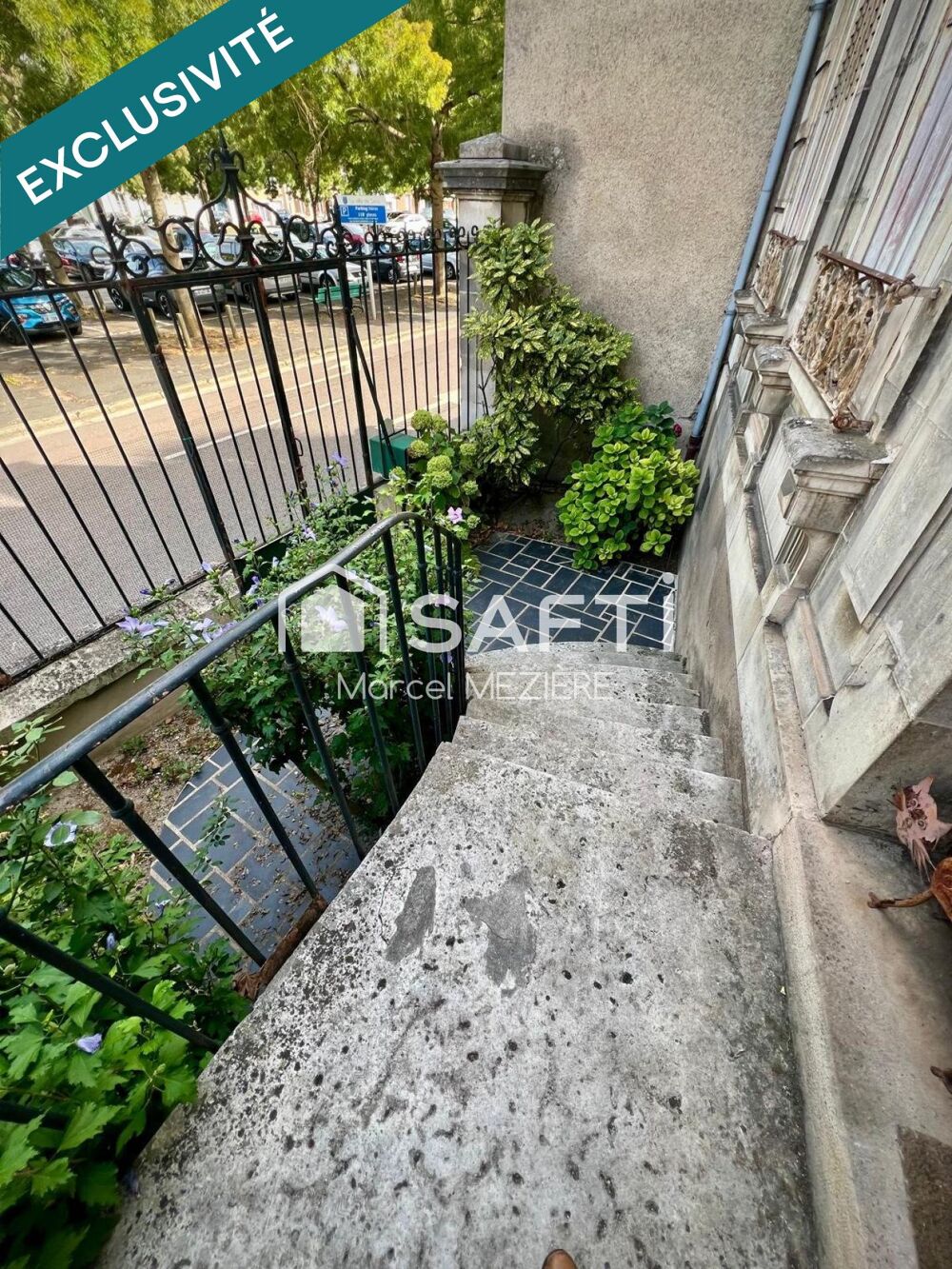 Très belle maison bourgeoise à rénover dans l'amande....
