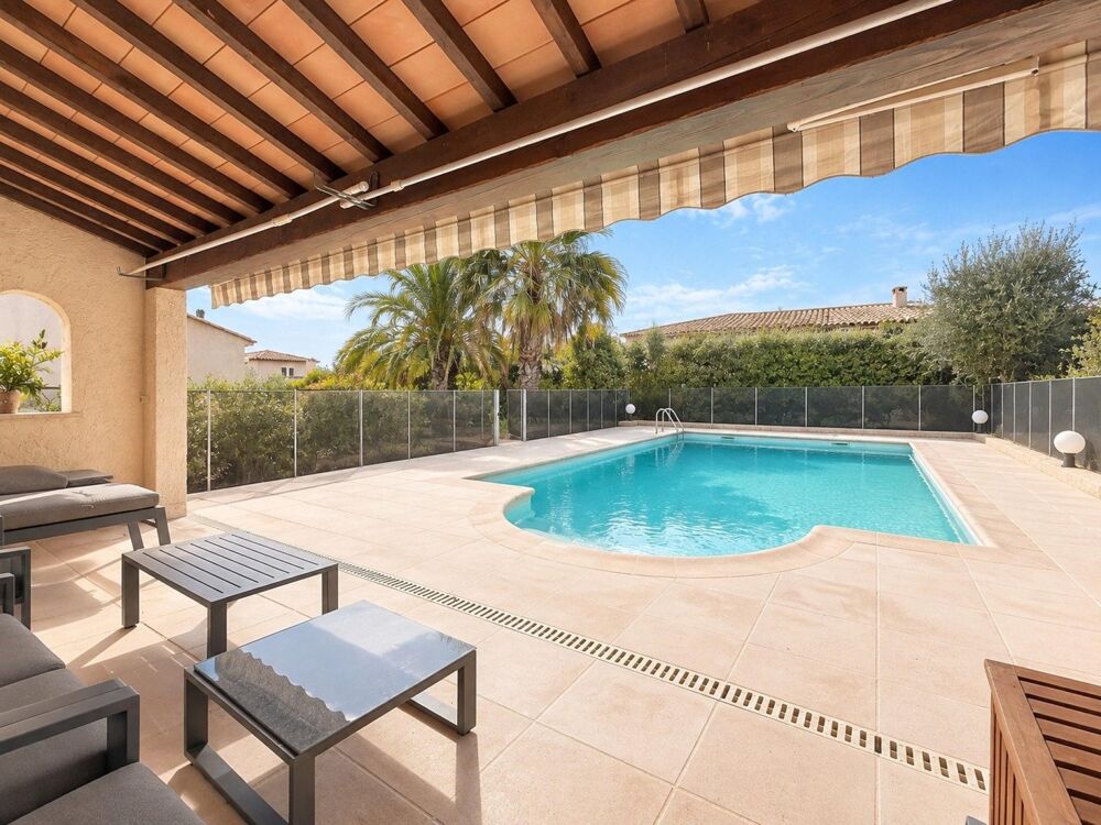 à vendre  Maison Roquebrune-sur-Argens (83520)