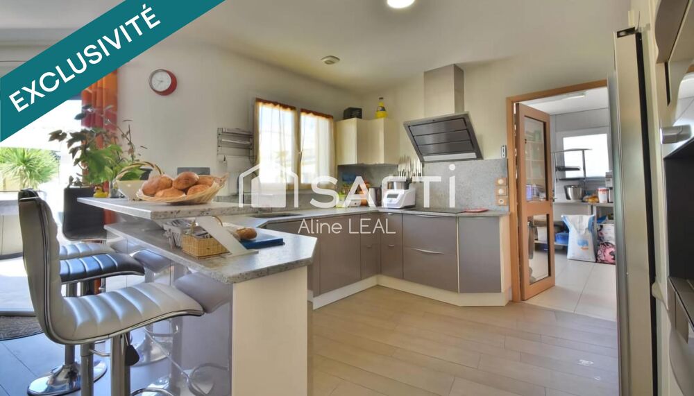 Vente Maison Maisons- 8 pièces -206m2 La ville-dieu-du-temple