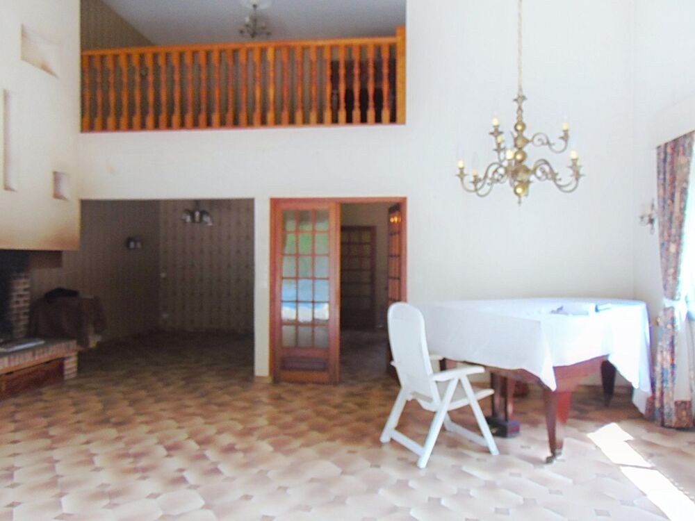MAISON D'ARCHITECTE AVEC BEAUX VOLUMES