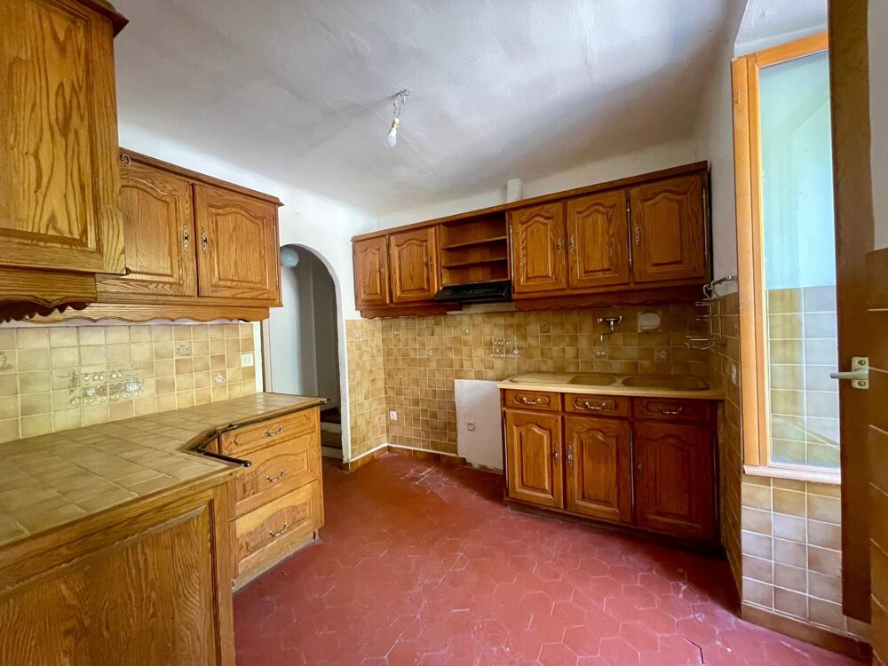 Maison de 113 m² à rénover sur un terrain de 436 m²