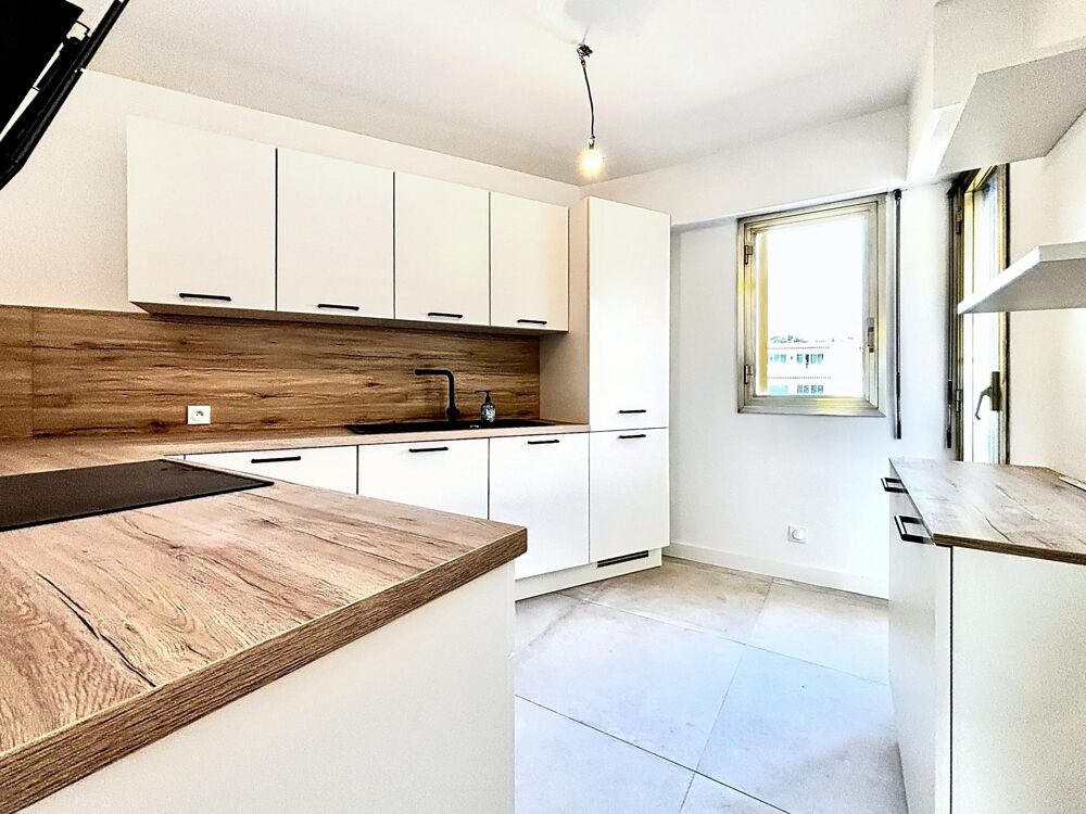 Vente Appartement Centre-ville de Saint-Raphaël – Élégance, lumière et douceur de vivre à deux pas de la mer ! Saint-raphael