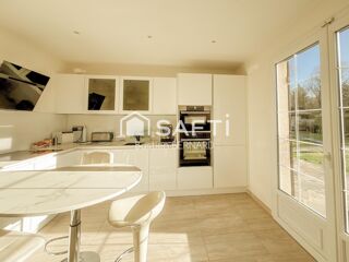  Maison � vendre 6 pi�ces 196 m�