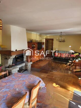 Vente Maison A SAISIR maison familiale avec possibilité d'y aménager un espace professionnel Peillac