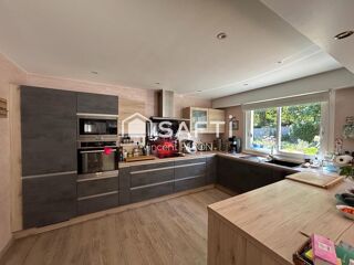  Maison à vendre 7 pièces 233 m²