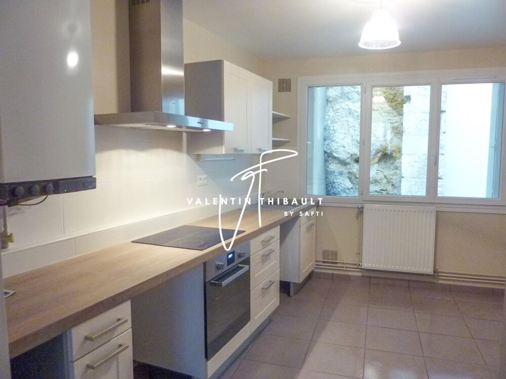 Poitiers (quartier Pont-Neuf)  Maison T2 57 m² entièrement rénovée, avec cave et cour intérieure