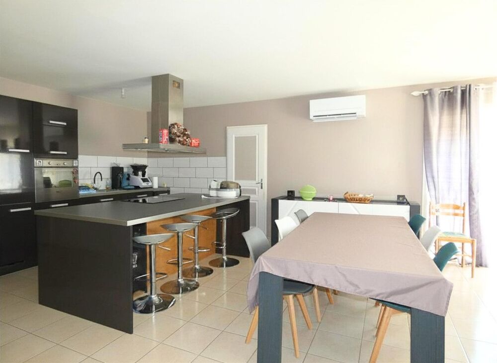 Vente Maison Villa plain pied 100m² avec 4 chambres sur un terrain de 400m² avec garage Lezignan-corbieres