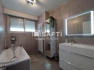  Maison à vendre 9 pièces 215 m²