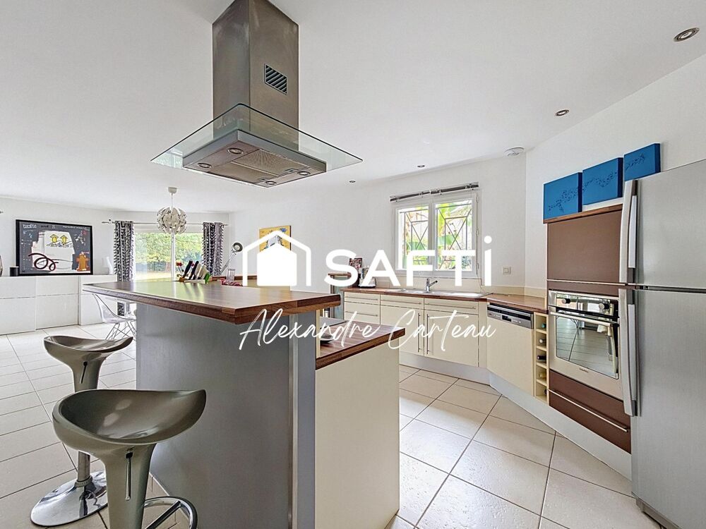 Vente Maison Contemporaine 127 m², 4 chambres, garage Camblanes-et-meynac